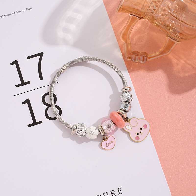 Anime Cosplay Couple - Korean Boy Group's Popular DIY Bracelet