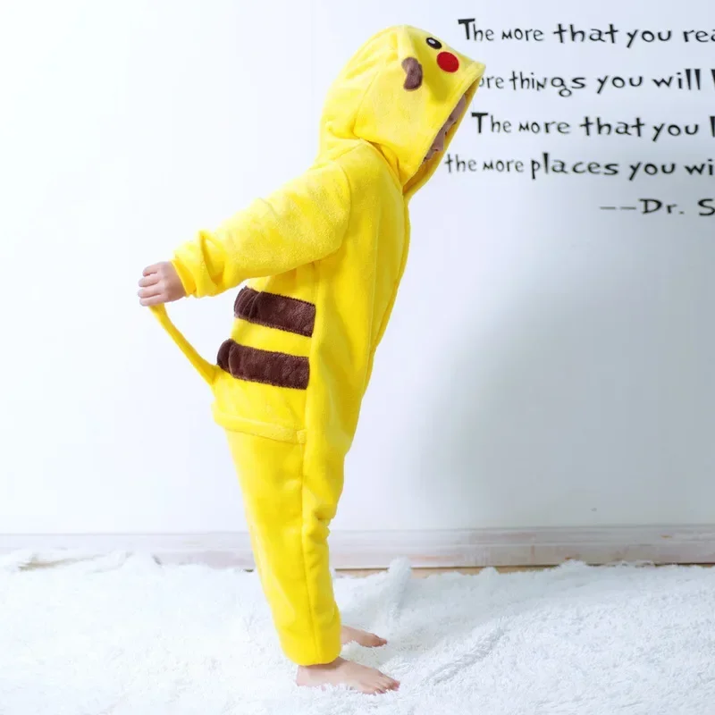 Pokemon Pikachu Warm Flannel H - Anime Cosplay Pokemon 评论和价格