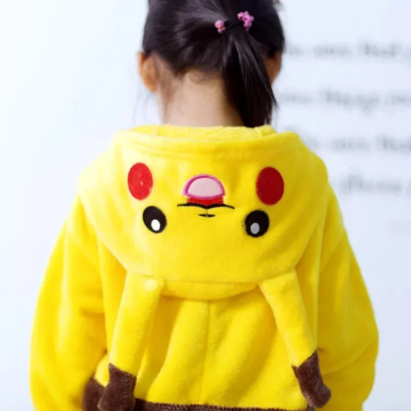Pokemon Pikachu Warm Flannel H - Anime Cosplay Pokemon 评论和价格